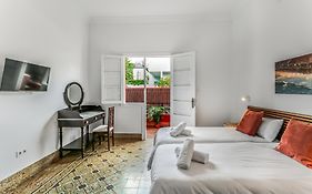 City Garden Suites Nadami 1935
